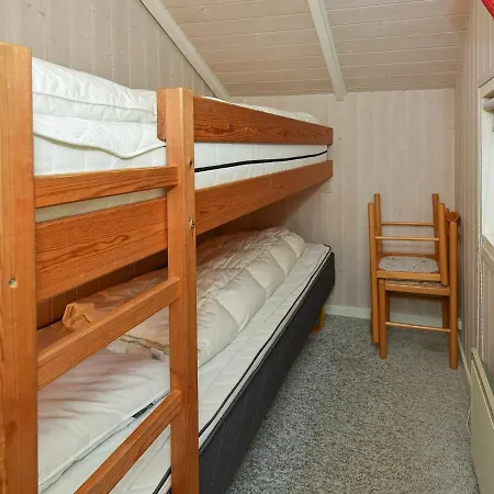 8 Person In Oksb L Tatil Evi